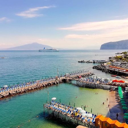 Angelina Suite B&B - Sorrento Centro Bagian luar foto