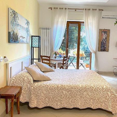 Angelina Suite B&B - Sorrento Centro Bagian luar foto