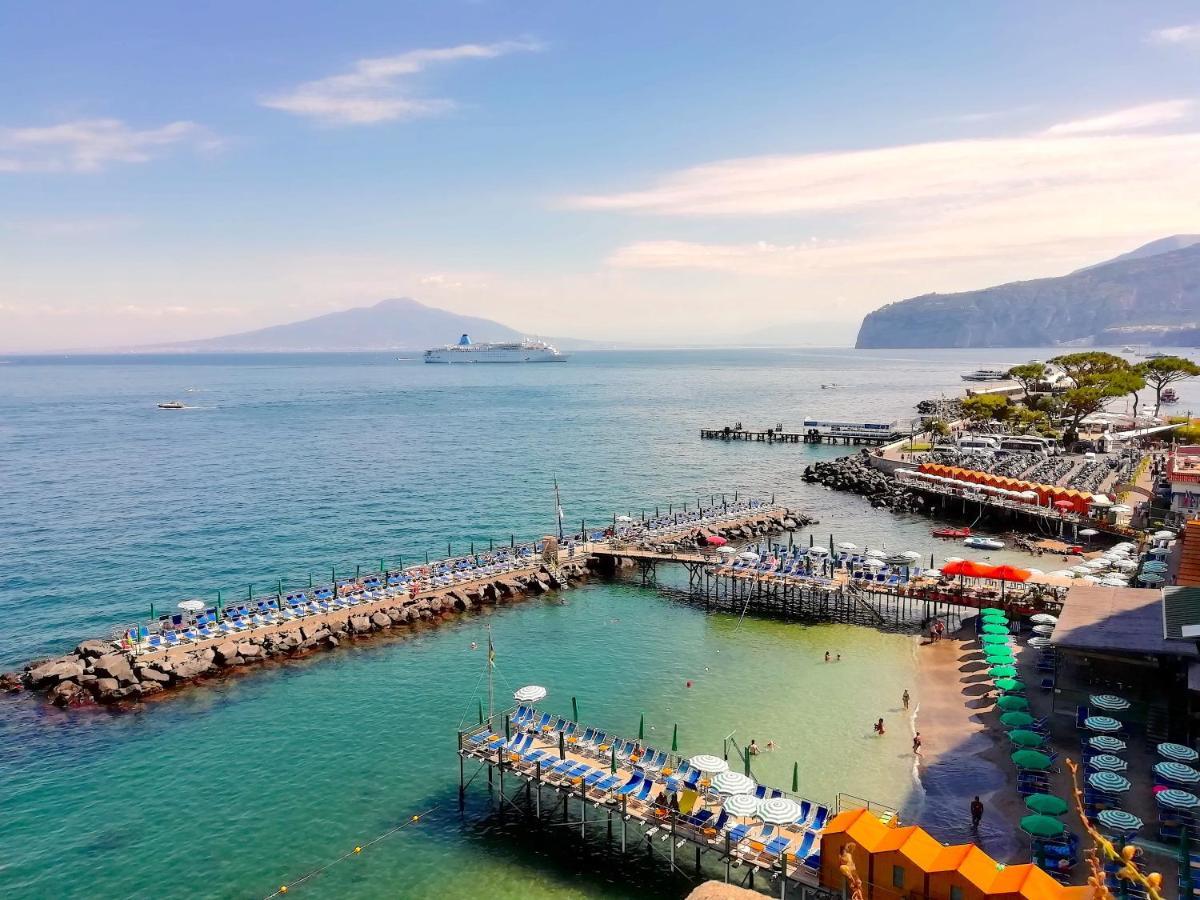 Angelina Suite B&B - Sorrento Centro Bagian luar foto