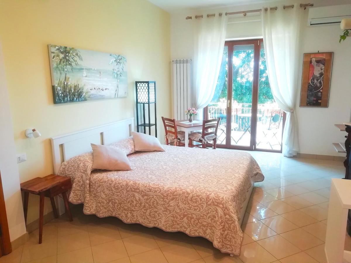 Angelina Suite B&B - Sorrento Centro Bagian luar foto